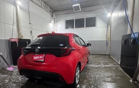 Toyota Yaris, 2020 год, 1 700 000 рублей, 9 фотография