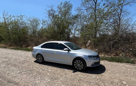 Volkswagen Jetta VI, 2018 год, 1 350 000 рублей, 2 фотография