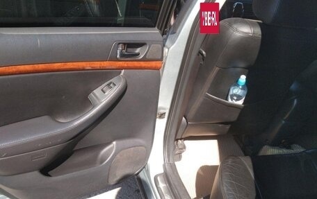 Toyota Avensis III рестайлинг, 2007 год, 800 000 рублей, 18 фотография