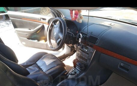 Toyota Avensis III рестайлинг, 2007 год, 800 000 рублей, 20 фотография