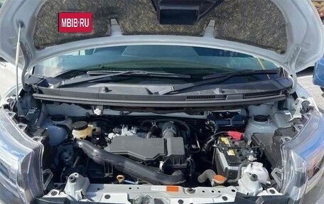 Toyota Roomy I, 2022 год, 1 032 000 рублей, 22 фотография