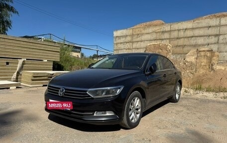 Volkswagen Passat B8 рестайлинг, 2015 год, 1 570 000 рублей, 5 фотография
