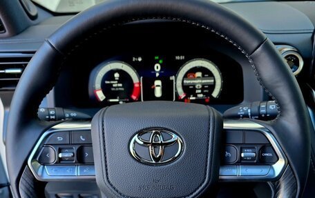 Toyota Land Cruiser, 2025 год, 15 200 000 рублей, 11 фотография