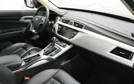 Geely Atlas I, 2018 год, 1 425 000 рублей, 12 фотография