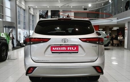 Toyota Highlander, 2025 год, 6 400 000 рублей, 6 фотография