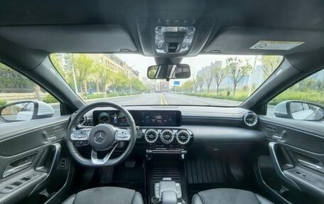 Mercedes-Benz A-Класс, 2021 год, 1 900 000 рублей, 8 фотография