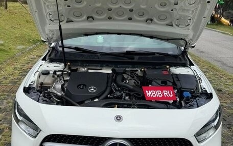 Mercedes-Benz A-Класс, 2021 год, 1 900 000 рублей, 9 фотография