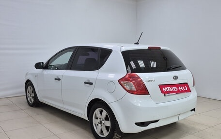 KIA cee'd I рестайлинг, 2011 год, 505 000 рублей, 6 фотография