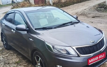 KIA Rio III рестайлинг, 2013 год, 820 000 рублей, 2 фотография