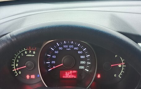 KIA Rio III рестайлинг, 2013 год, 820 000 рублей, 8 фотография