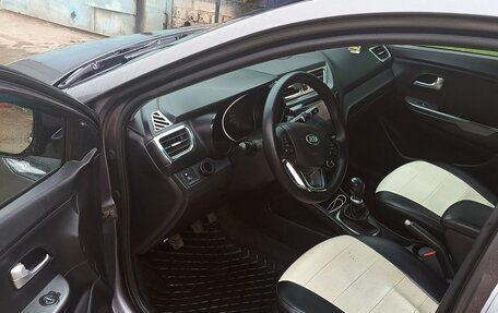 KIA Rio III рестайлинг, 2013 год, 820 000 рублей, 6 фотография