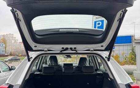 Toyota RAV4, 2025 год, 4 050 000 рублей, 10 фотография