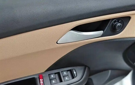 Chevrolet Monza, 2021 год, 1 000 000 рублей, 13 фотография