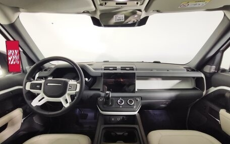 Land Rover Defender II, 2022 год, 12 500 000 рублей, 11 фотография