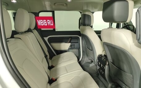 Land Rover Defender II, 2022 год, 12 500 000 рублей, 17 фотография