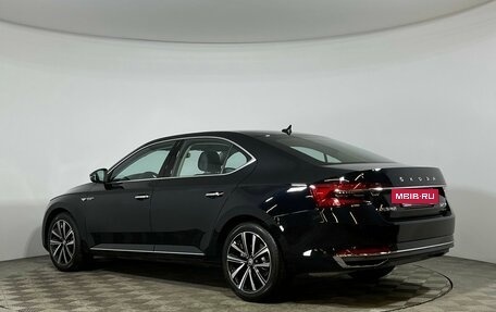 Skoda Superb III рестайлинг, 2025 год, 4 500 000 рублей, 8 фотография