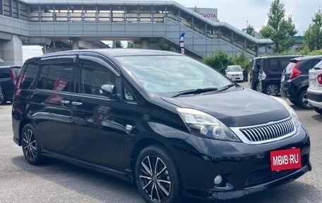 Toyota ISis I, 2011 год, 989 000 рублей, 3 фотография