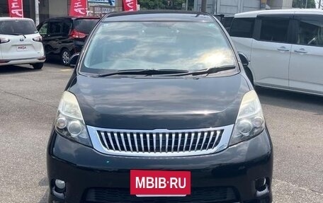 Toyota ISis I, 2011 год, 989 000 рублей, 2 фотография