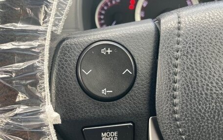 Toyota ISis I, 2011 год, 989 000 рублей, 14 фотография