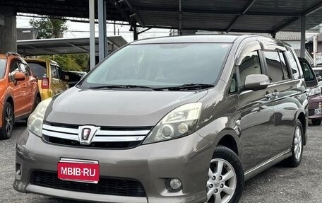 Toyota ISis I, 2012 год, 1 032 000 рублей, 1 фотография