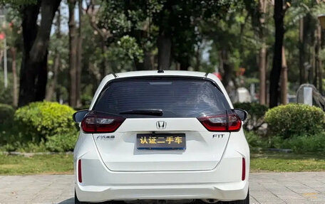 Honda Fit, 2021 год, 1 000 000 рублей, 5 фотография