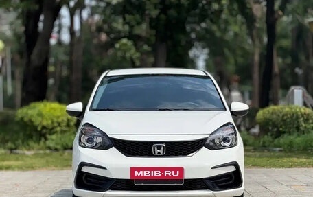 Honda Fit, 2021 год, 1 000 000 рублей, 2 фотография