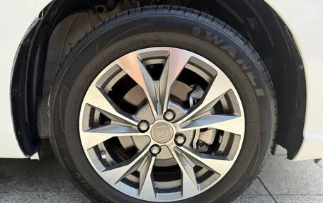 Honda Fit, 2021 год, 1 000 000 рублей, 15 фотография