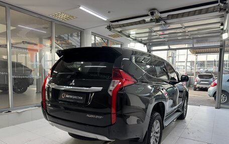 Mitsubishi Pajero Sport III рестайлинг, 2016 год, 2 530 000 рублей, 4 фотография