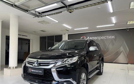 Mitsubishi Pajero Sport III рестайлинг, 2016 год, 2 530 000 рублей, 3 фотография