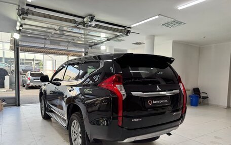 Mitsubishi Pajero Sport III рестайлинг, 2016 год, 2 530 000 рублей, 6 фотография