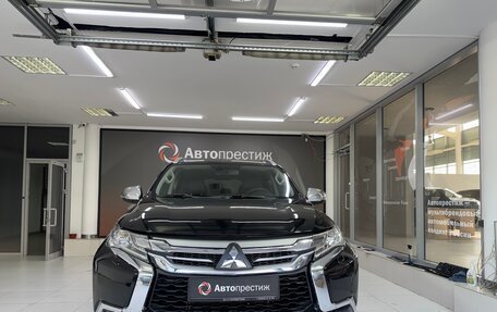Mitsubishi Pajero Sport III рестайлинг, 2016 год, 2 530 000 рублей, 2 фотография