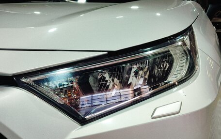 Toyota RAV4, 2021 год, 3 950 000 рублей, 9 фотография