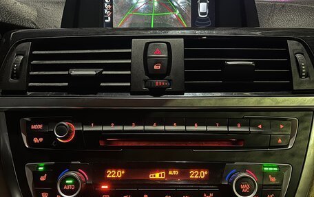 BMW 3 серия, 2015 год, 1 980 000 рублей, 14 фотография