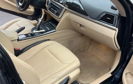 BMW 3 серия, 2015 год, 1 980 000 рублей, 11 фотография