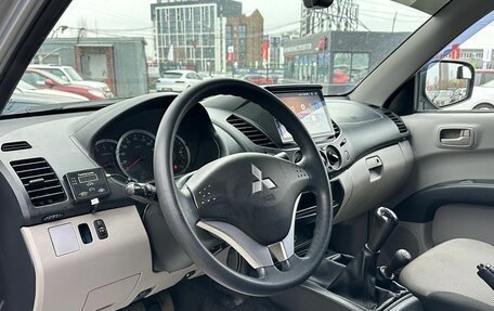 Mitsubishi L200 IV рестайлинг, 2013 год, 1 799 000 рублей, 9 фотография