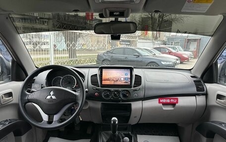 Mitsubishi L200 IV рестайлинг, 2013 год, 1 799 000 рублей, 11 фотография