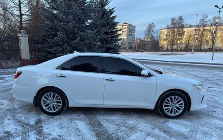 Toyota Camry, 2014 год, 2 590 000 рублей, 2 фотография