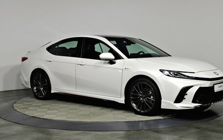 Toyota Camry, 2025 год, 4 940 000 рублей, 3 фотография