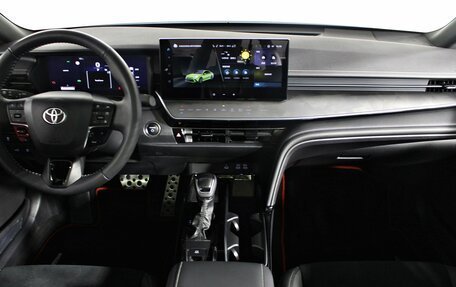 Toyota Camry, 2025 год, 4 940 000 рублей, 12 фотография