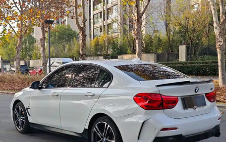 BMW 1 серия, 2022 год, 1 550 000 рублей, 4 фотография