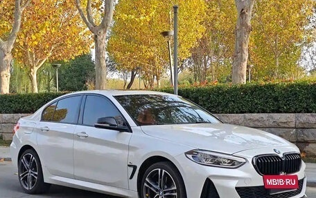 BMW 1 серия, 2022 год, 1 550 000 рублей, 3 фотография