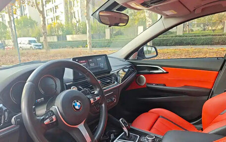 BMW 1 серия, 2022 год, 1 550 000 рублей, 13 фотография