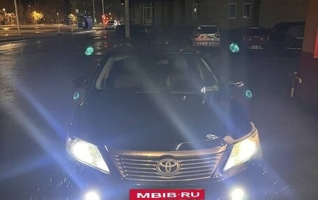 Toyota Camry, 2013 год, 1 450 000 рублей, 2 фотография