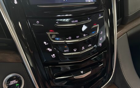 Cadillac Escalade IV, 2019 год, 4 750 000 рублей, 25 фотография