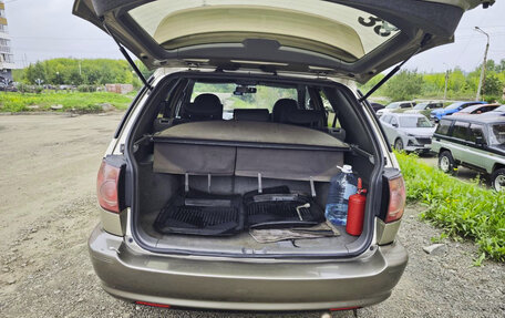 Toyota Harrier, 1999 год, 720 000 рублей, 5 фотография