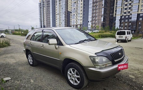 Toyota Harrier, 1999 год, 720 000 рублей, 9 фотография