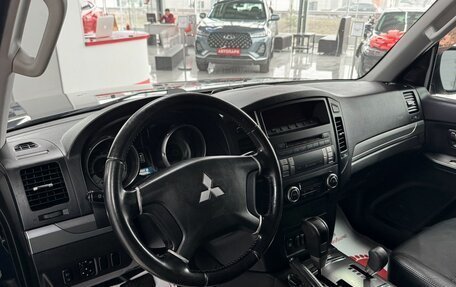 Mitsubishi Pajero IV, 2010 год, 1 699 000 рублей, 10 фотография