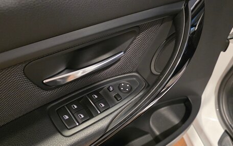 BMW 3 серия, 2017 год, 1 999 000 рублей, 18 фотография