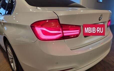 BMW 3 серия, 2017 год, 1 999 000 рублей, 27 фотография