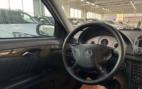 Mercedes-Benz E-Класс, 2002 год, 1 099 000 рублей, 10 фотография